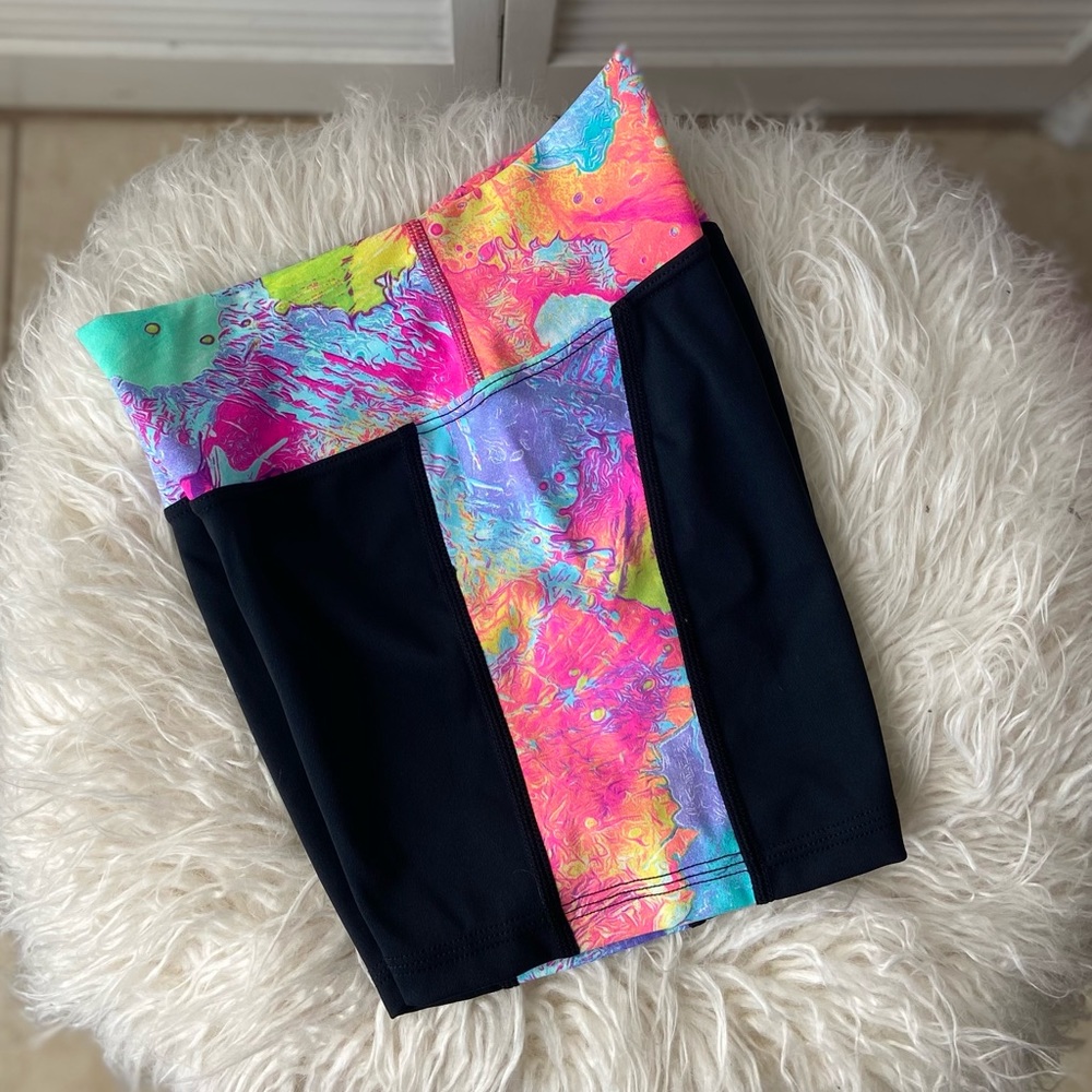 Training shorts - Picture 2 of 3